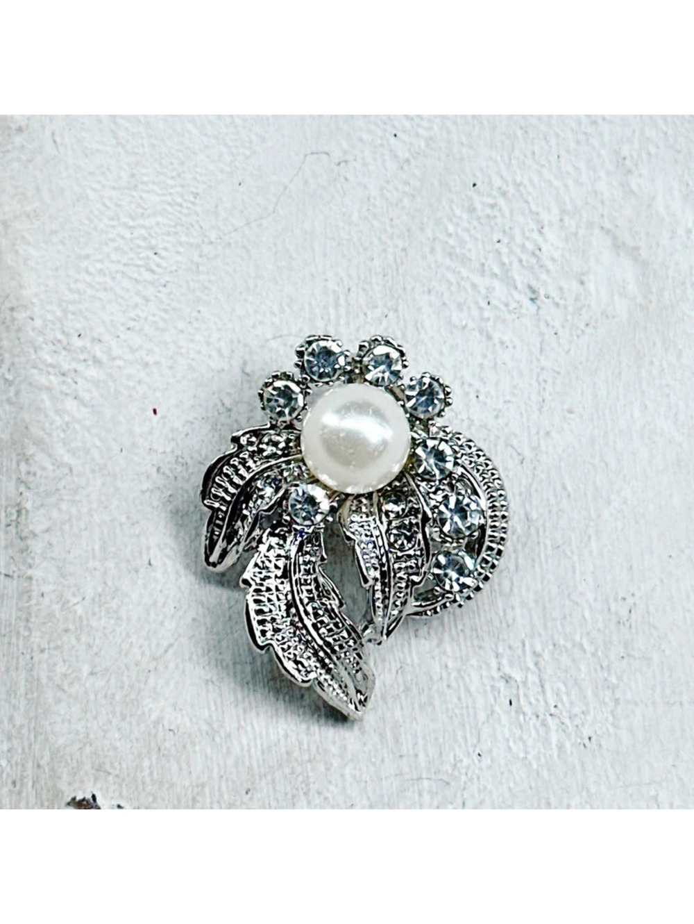 2554mc. Silvertone Chandelier Earrings